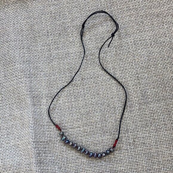 Vintage leather cord and baroque pearls minimalistic necklace - Picture 1 of 4